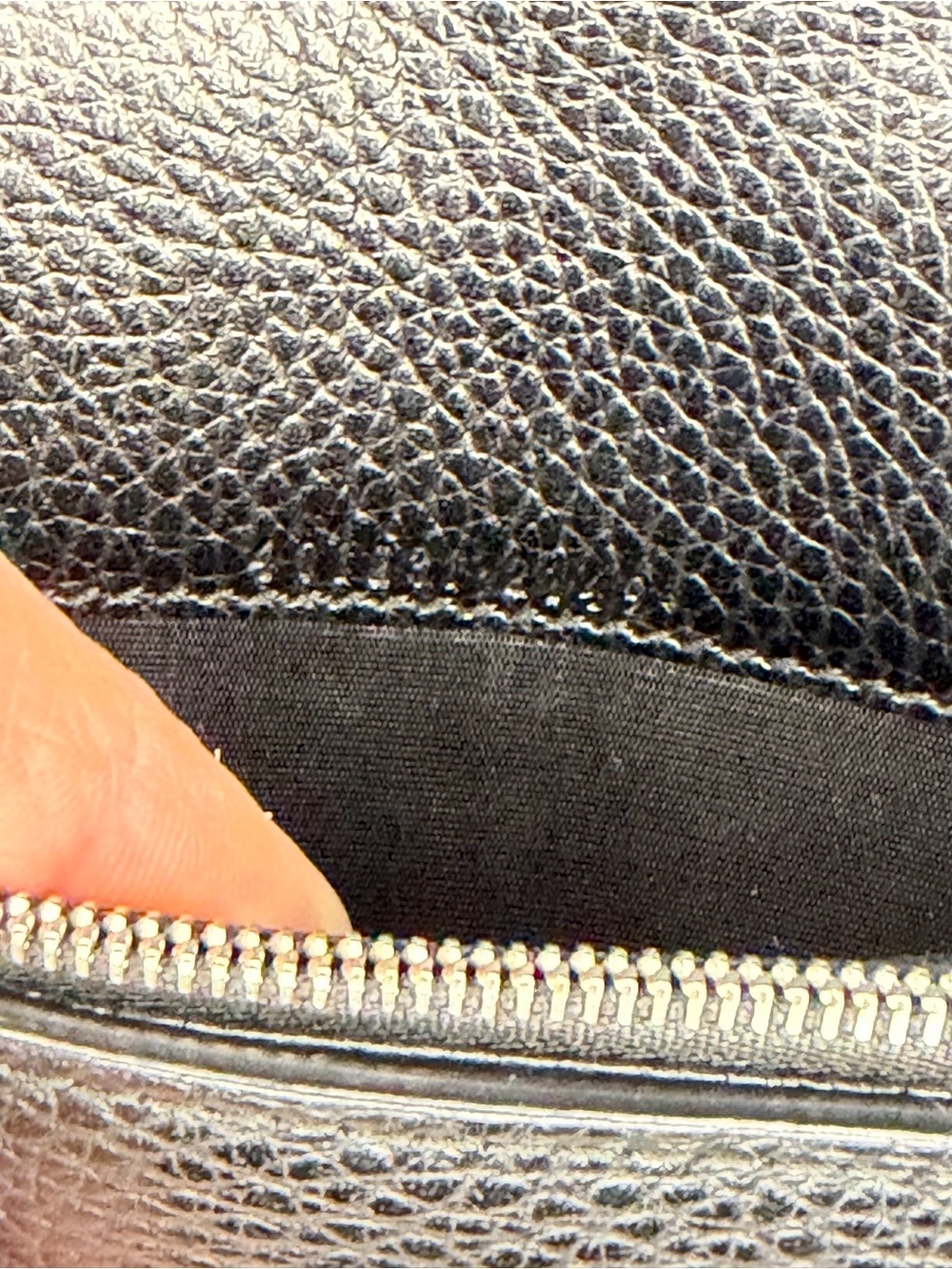 Gucci Dionysus Black Pebbled Leather Crossbody - Picture 12 of 13